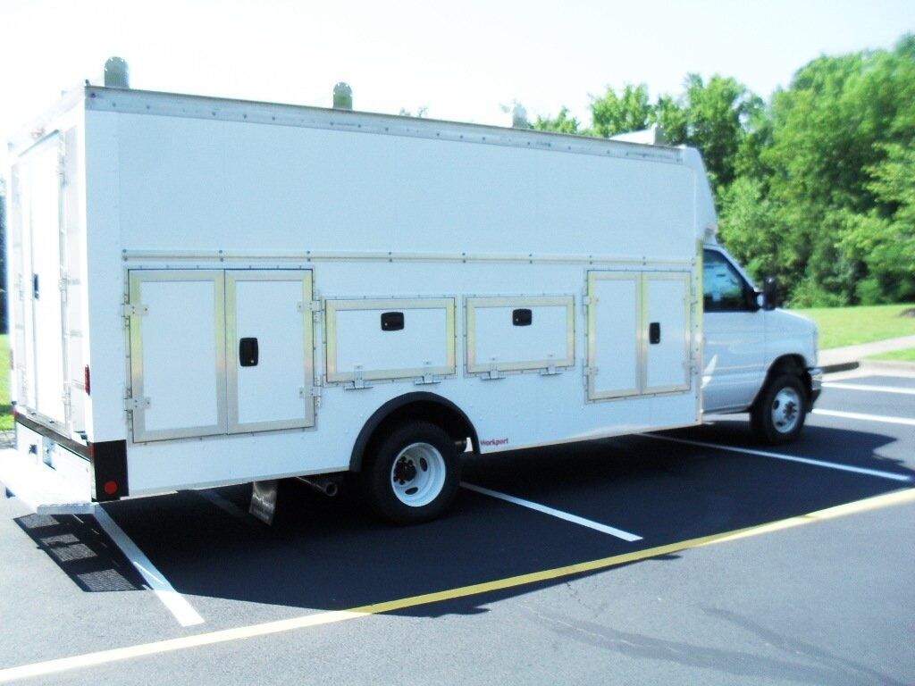 2025 Ford E-450SD Base Ashland VA