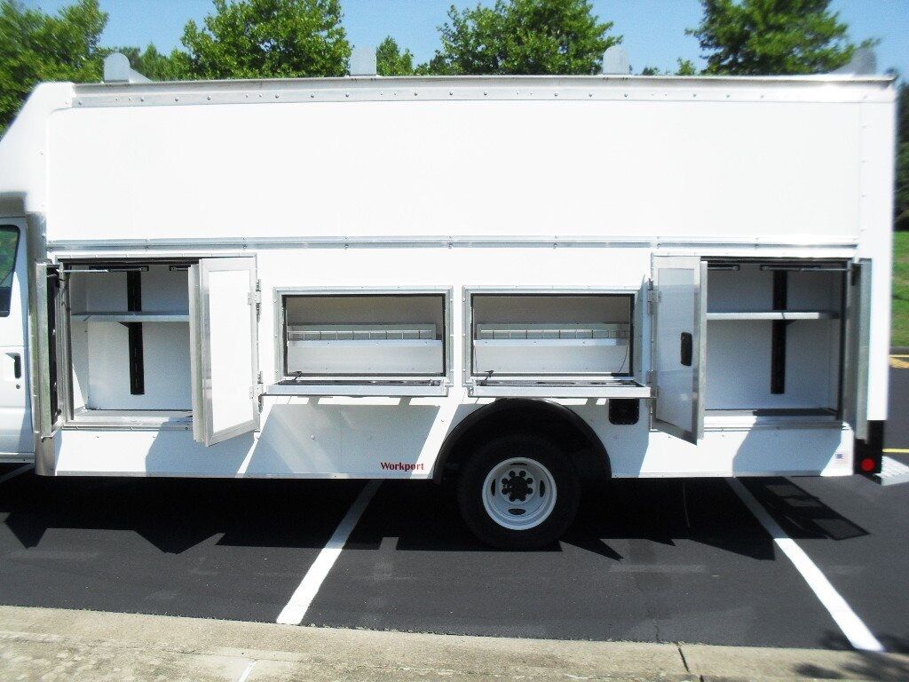 2025 Ford E-450SD Base Ashland VA