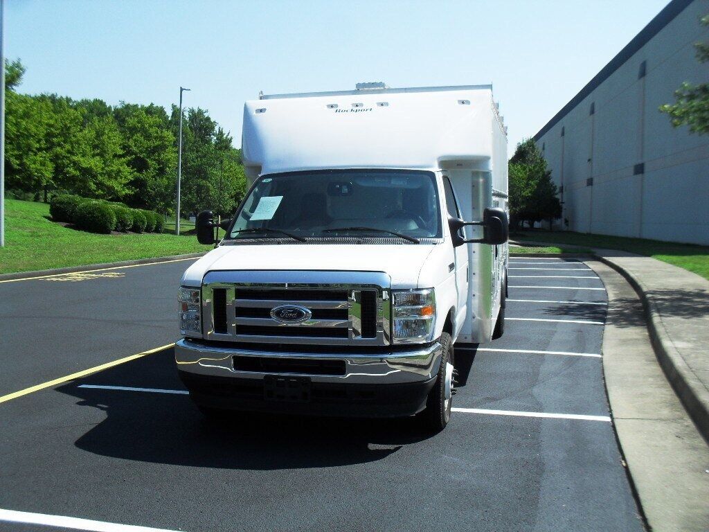 2025 Ford E-450SD Base Ashland VA