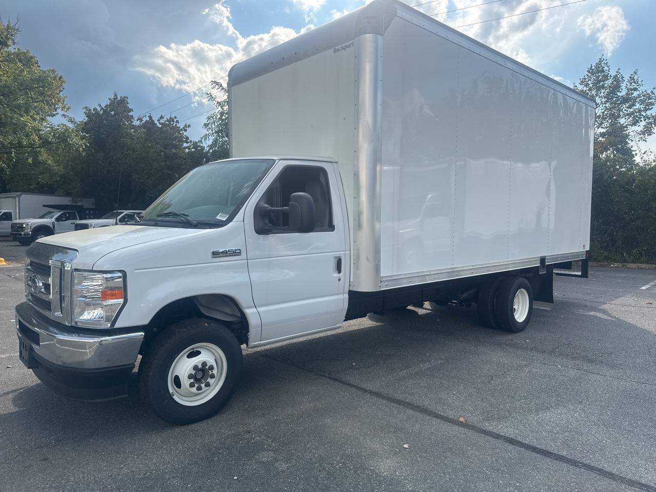 2025 Ford E-450SD Base Gaithersburg MD
