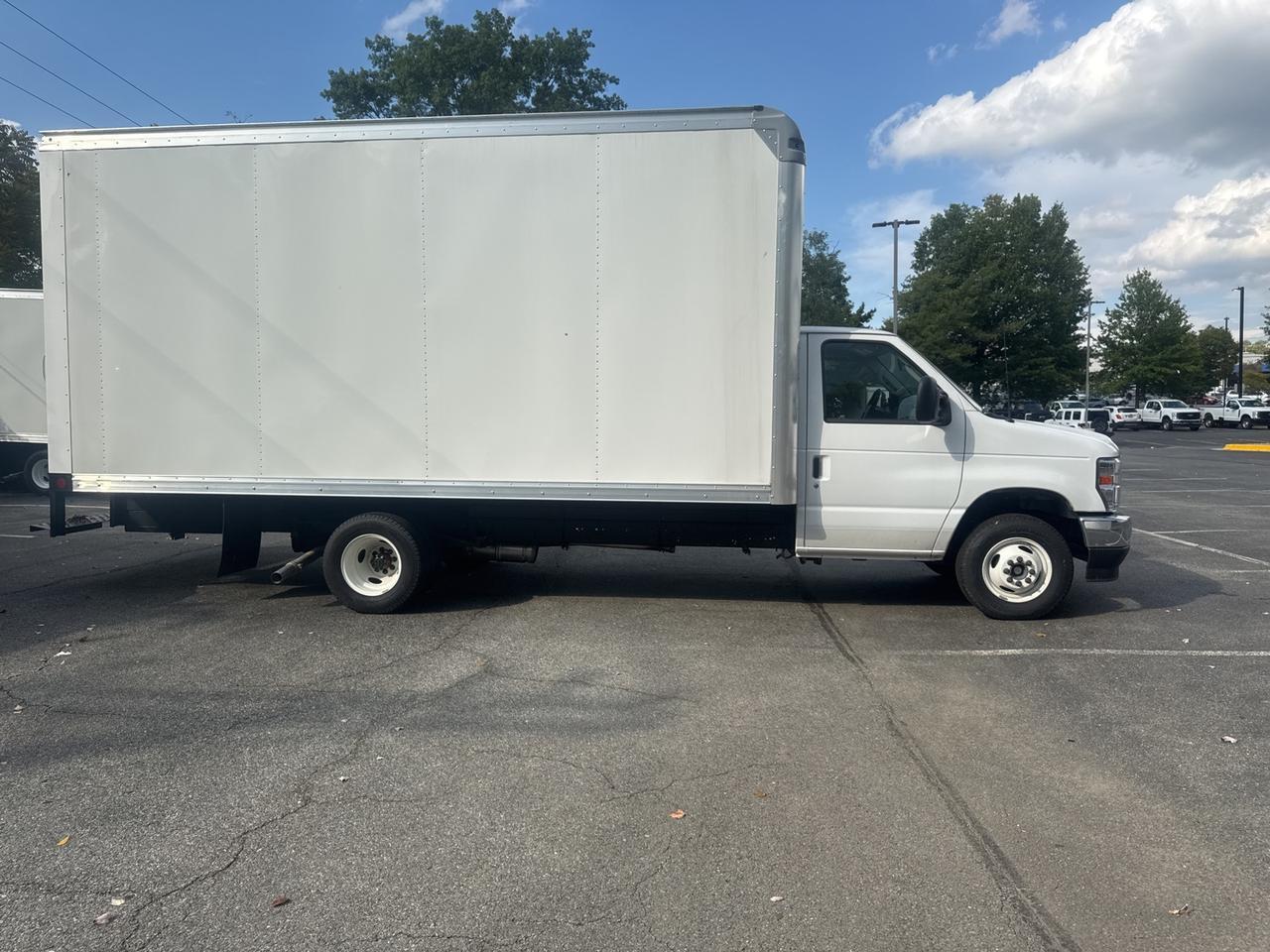 2025 Ford E-450SD Base Gaithersburg MD