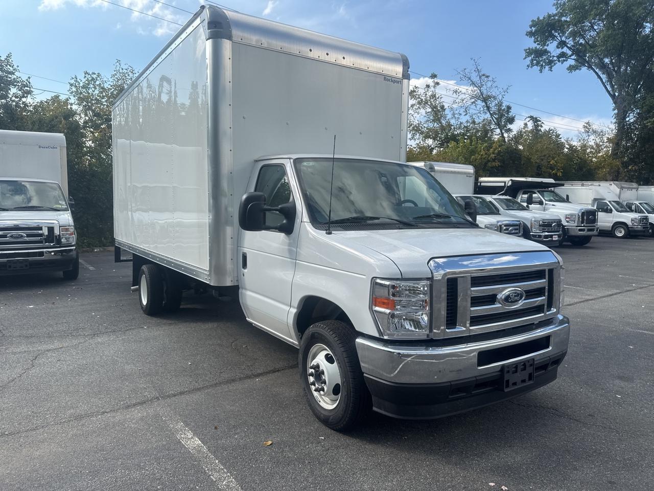 2025 Ford E-450SD Base Gaithersburg MD