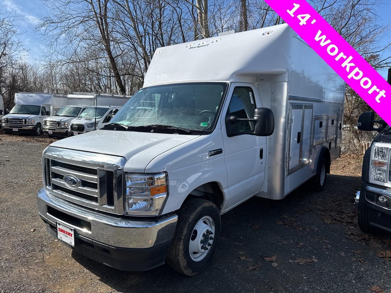2025 Ford E-450SD Base Warrenton VA