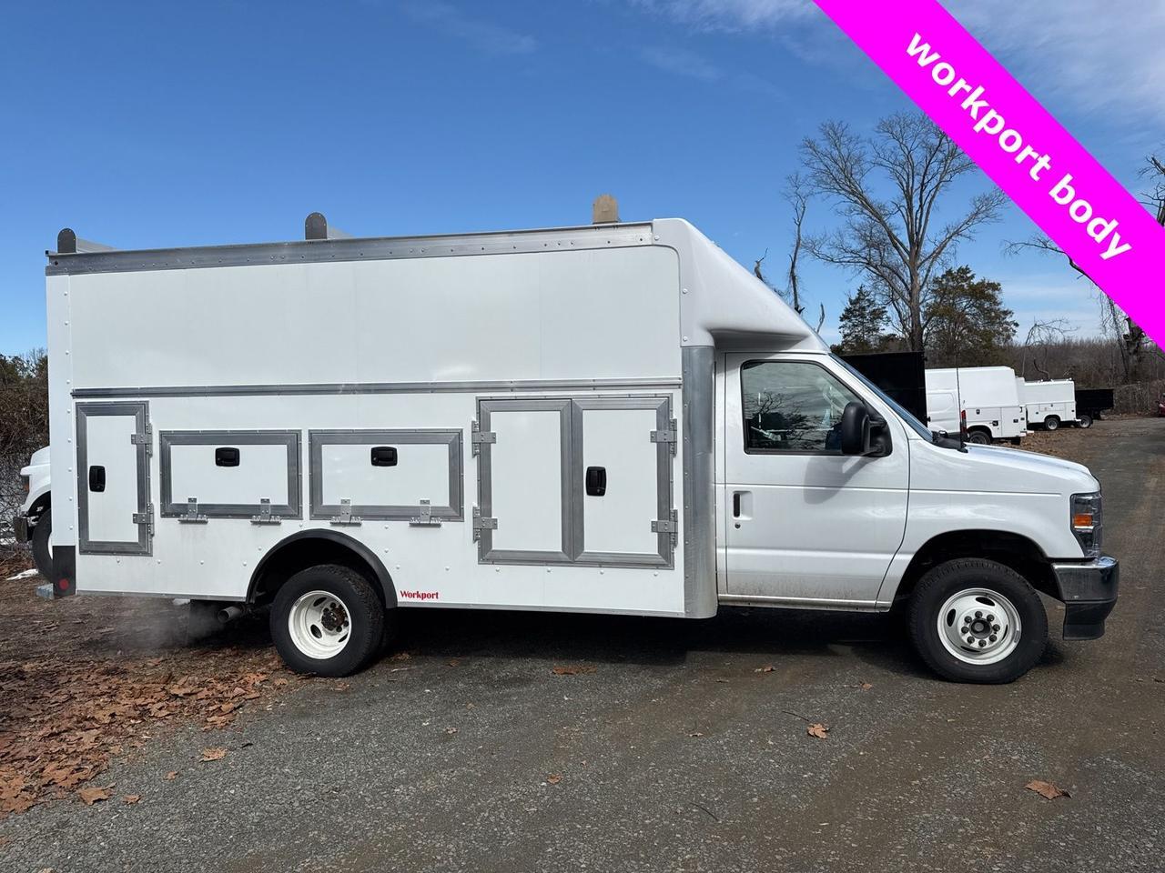 2025 Ford E-450SD Base Warrenton VA