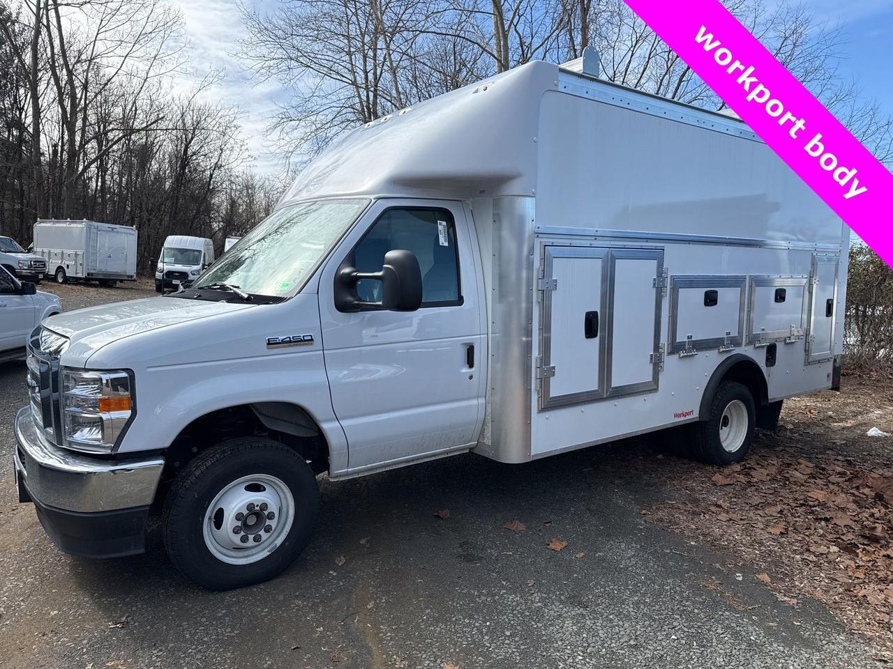 2025 Ford E-450SD Base Warrenton VA