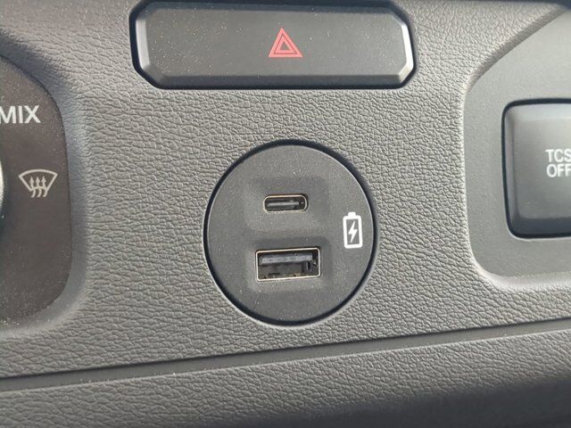 2025 Ford E-Series Cutaway E350 DRW Winder GA