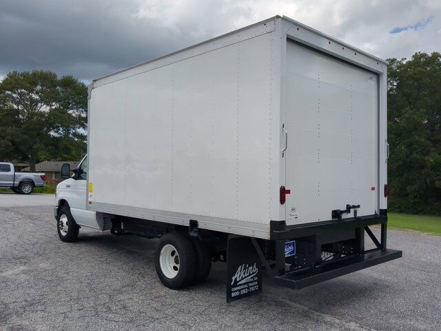 2025 Ford E-Series Cutaway E350 DRW Winder GA