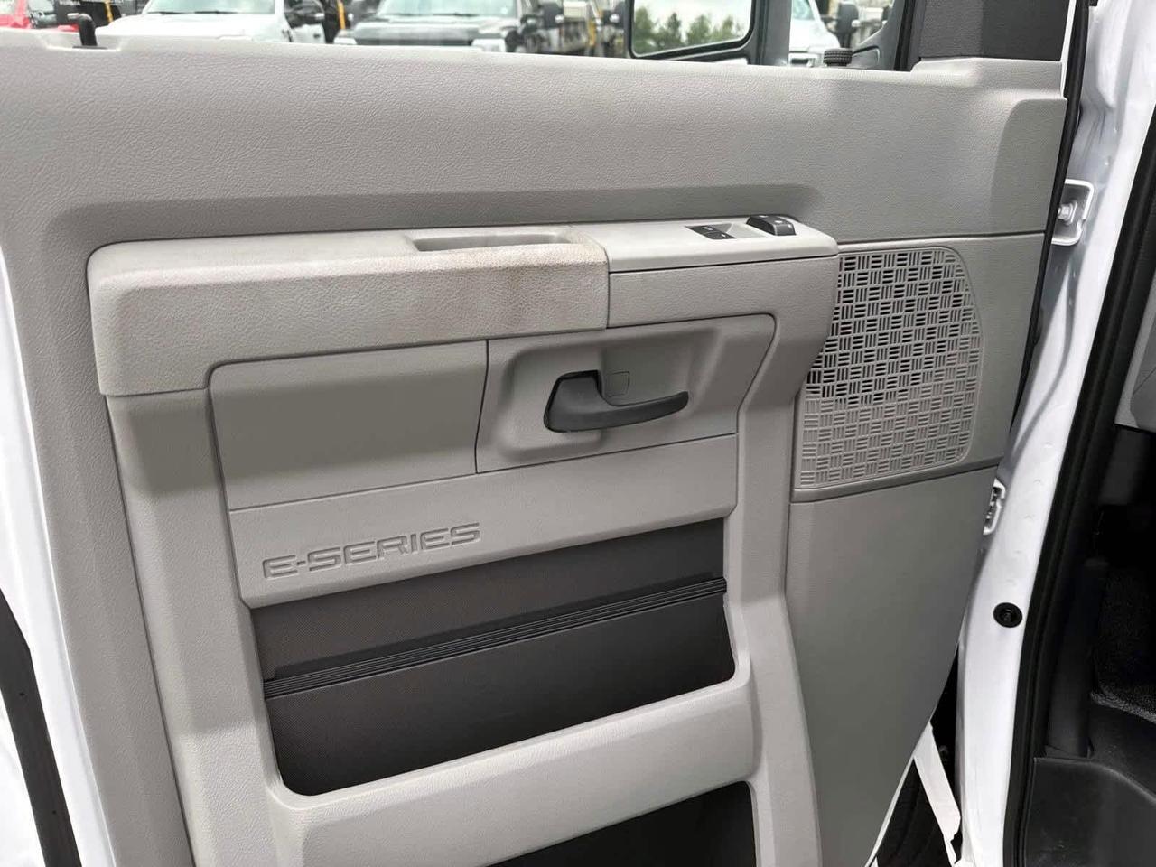 2025 Ford E-Series Cutaway Plymouth MA