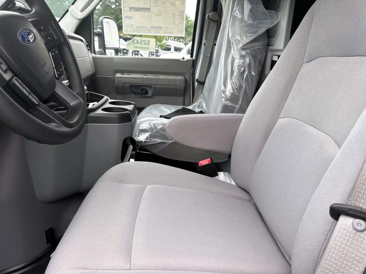 2025 Ford E-Series Cutaway Plymouth MA