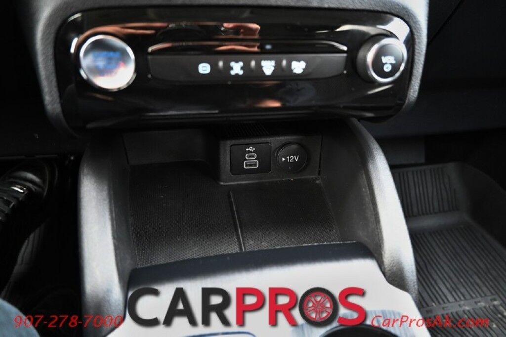 2025 Ford Escape Hybrid - 2.5L - Plug In Hybrid - Heated Seats - Keyless Entry - Power Windows & Door Locks - Navigation - Bluetooth - Push To Start - Remote Start - Blind Spot Monitoring Anchorage AK