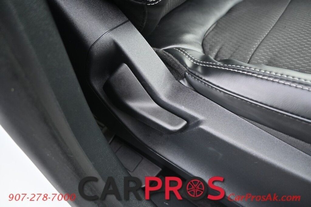 2025 Ford Escape Hybrid - 2.5L - Plug In Hybrid - Heated Seats - Keyless Entry - Power Windows & Door Locks - Navigation - Bluetooth - Push To Start - Remote Start - Blind Spot Monitoring Anchorage AK