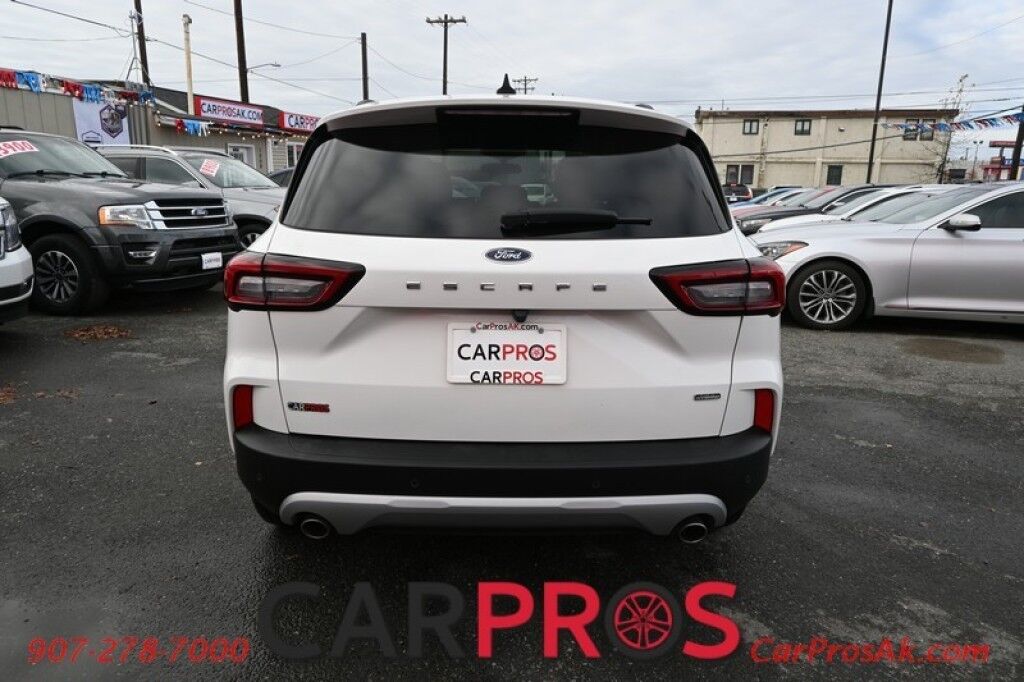 2025 Ford Escape Hybrid - 2.5L - Plug In Hybrid - Heated Seats - Keyless Entry - Power Windows & Door Locks - Navigation - Bluetooth - Push To Start - Remote Start - Blind Spot Monitoring Anchorage AK