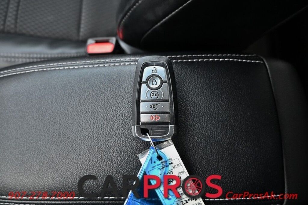 2025 Ford Escape Hybrid - 2.5L - Plug In Hybrid - Heated Seats - Keyless Entry - Power Windows & Door Locks - Navigation - Bluetooth - Push To Start - Remote Start - Blind Spot Monitoring Anchorage AK