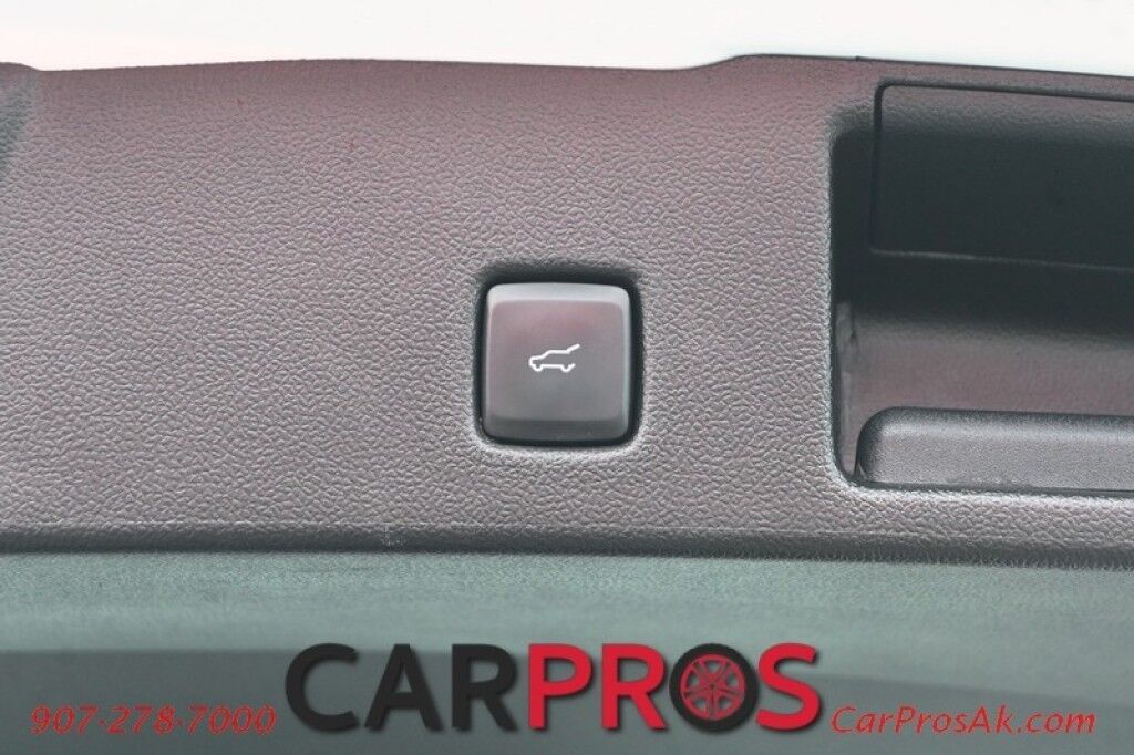 2025 Ford Escape Hybrid - 2.5L - Plug In Hybrid - Heated Seats - Keyless Entry - Power Windows & Door Locks - Navigation - Bluetooth - Push To Start - Remote Start - Blind Spot Monitoring Anchorage AK