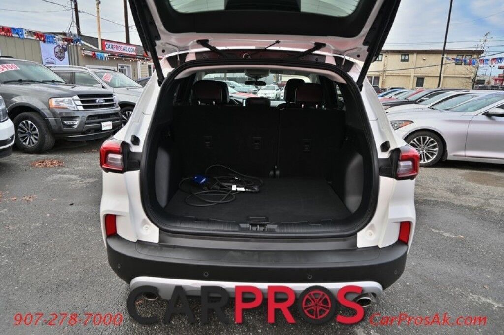 2025 Ford Escape Hybrid - 2.5L - Plug In Hybrid - Heated Seats - Keyless Entry - Power Windows & Door Locks - Navigation - Bluetooth - Push To Start - Remote Start - Blind Spot Monitoring Anchorage AK