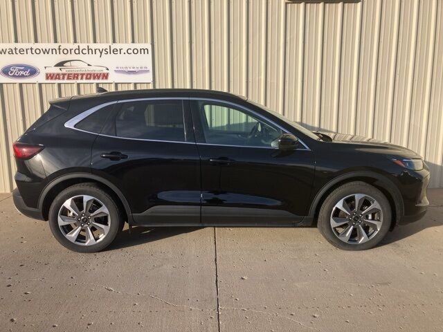 2025 Ford Escape Hybrid Platinum