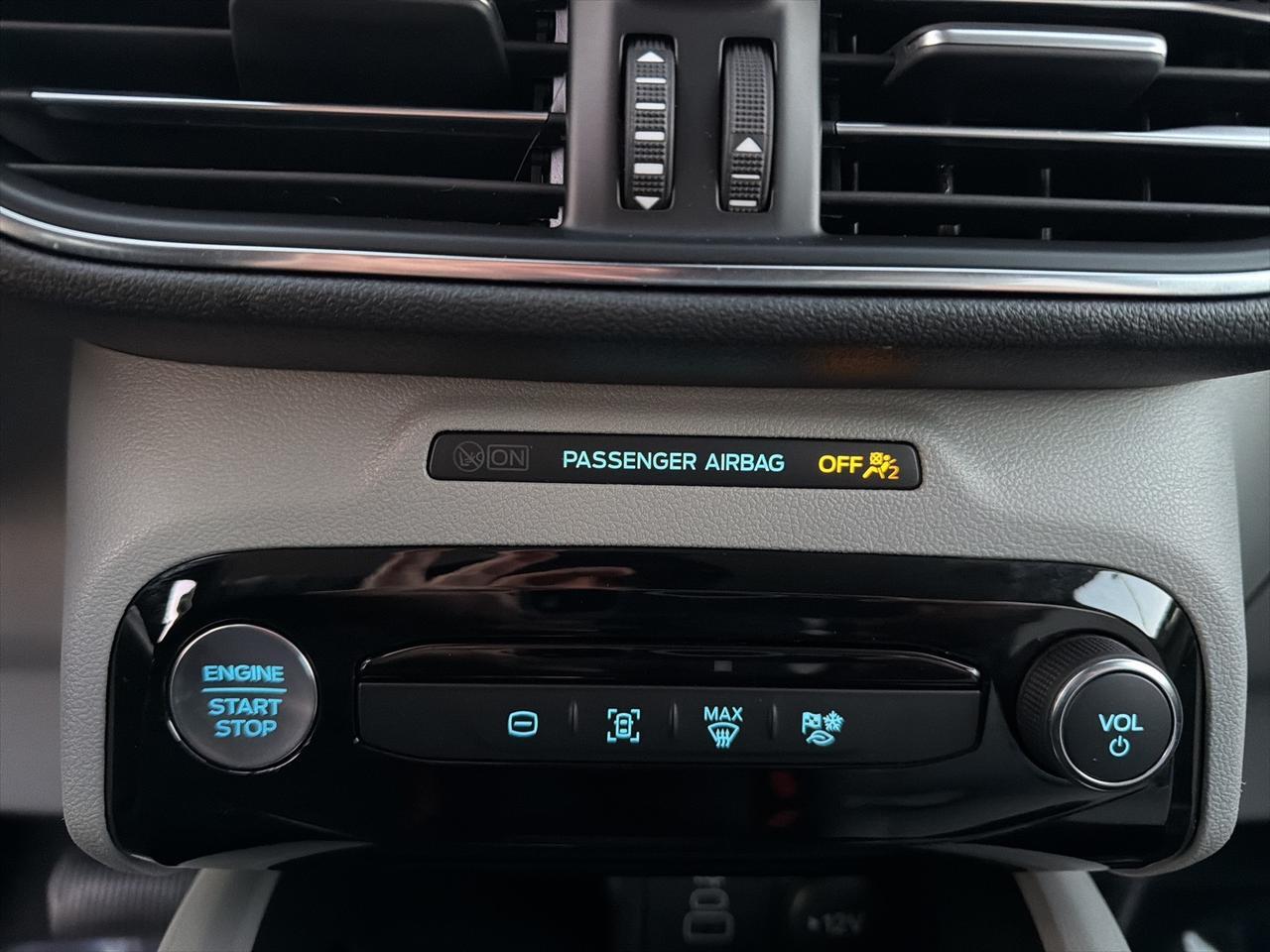 2025 Ford Escape Hybrid Platinum Gaithersburg MD