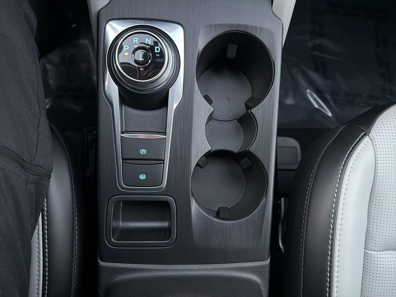 2025 Ford Escape Hybrid Platinum Gaithersburg MD