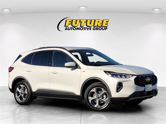 2025 Ford Escape Hybrid ST-Line Select