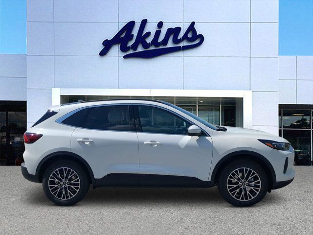 2025 Ford Escape PHEV Winder GA