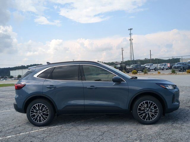 2025 Ford Escape PHEV Winder GA