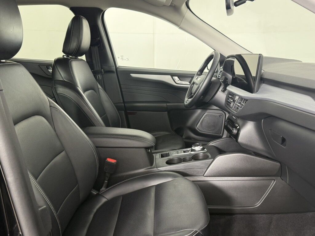 2025 Ford Escape Platinum AWD Maumee OH