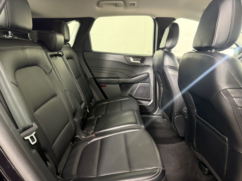 2025 Ford Escape Platinum AWD Maumee OH