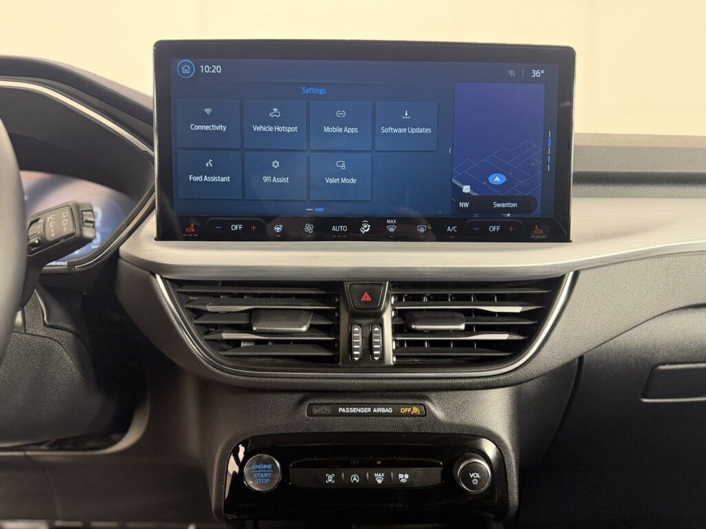 2025 Ford Escape Platinum AWD Maumee OH