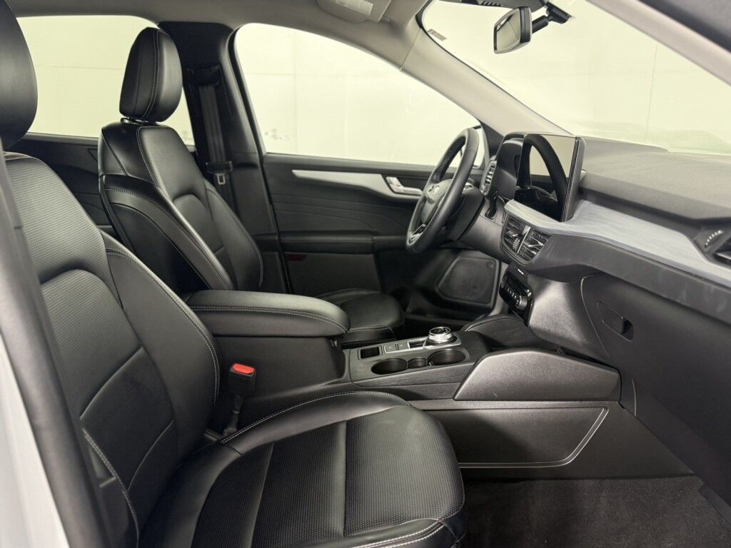 2025 Ford Escape Platinum AWD Maumee OH