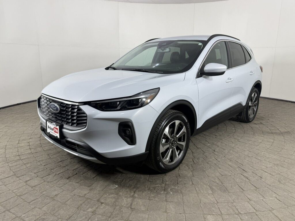 2025 Ford Escape Platinum AWD