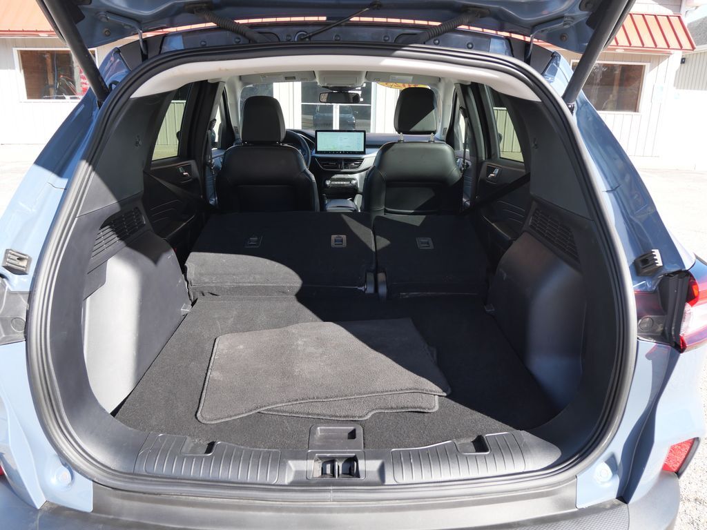 2025 Ford Escape Platinum Mt Pleasant MI