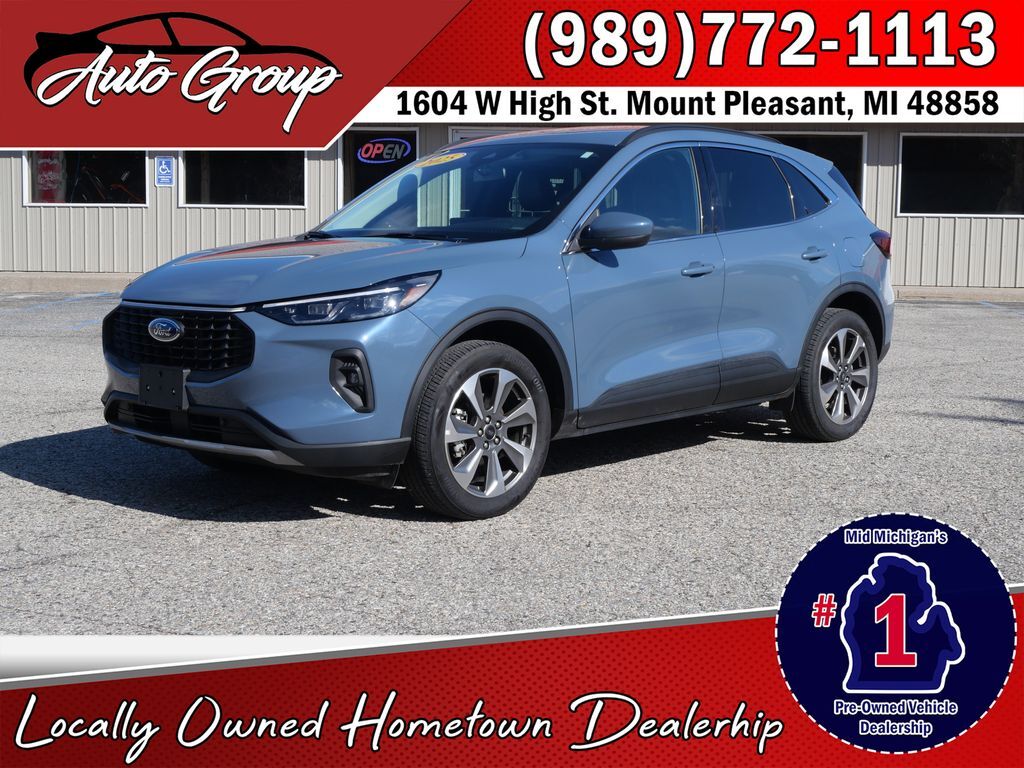 2025 Ford Escape Platinum