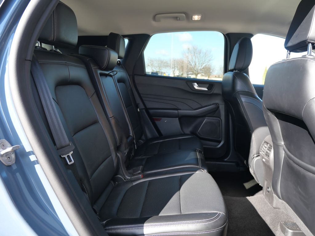 2025 Ford Escape Platinum Mt Pleasant MI