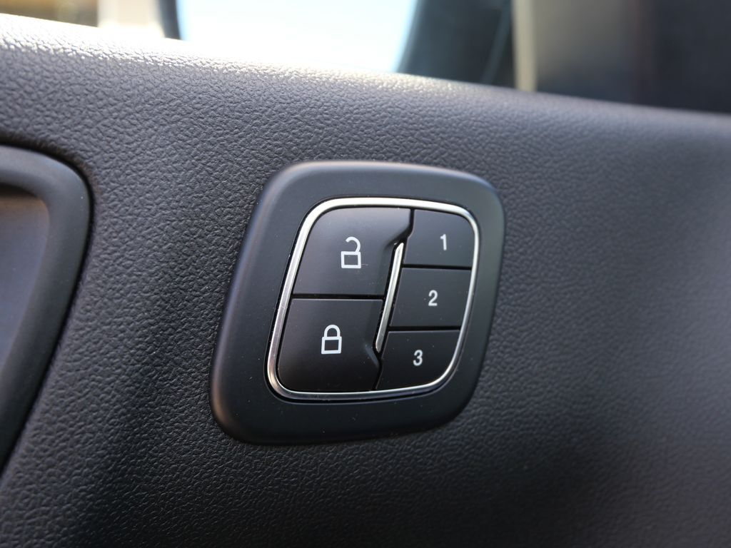 2025 Ford Escape Platinum Mt Pleasant MI