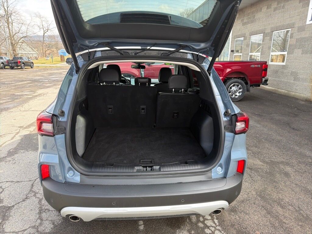 2025 Ford Escape Platinum Cooperstown NY