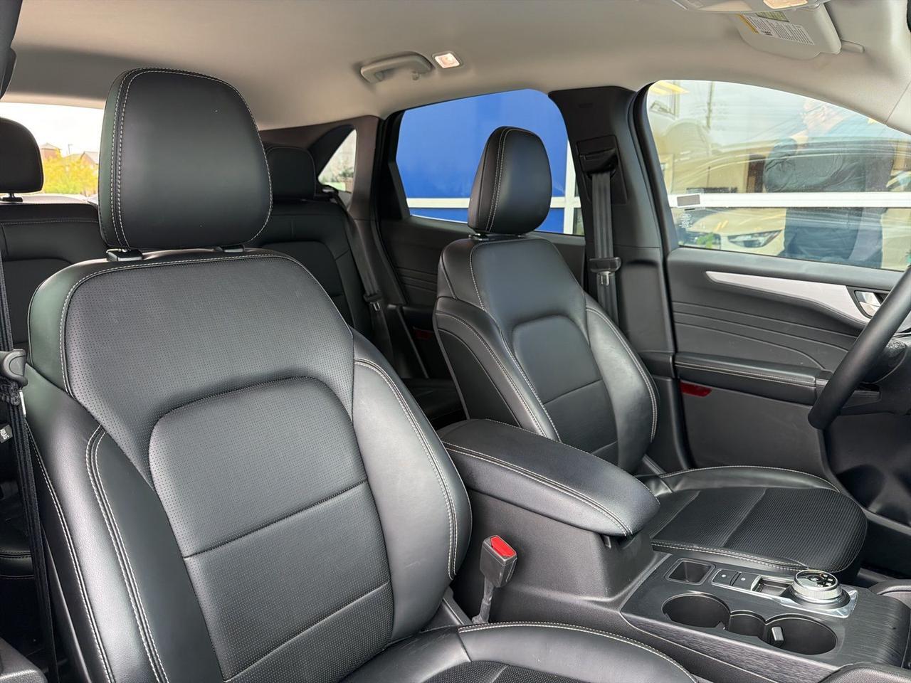 2025 Ford Escape Platinum Bend OR