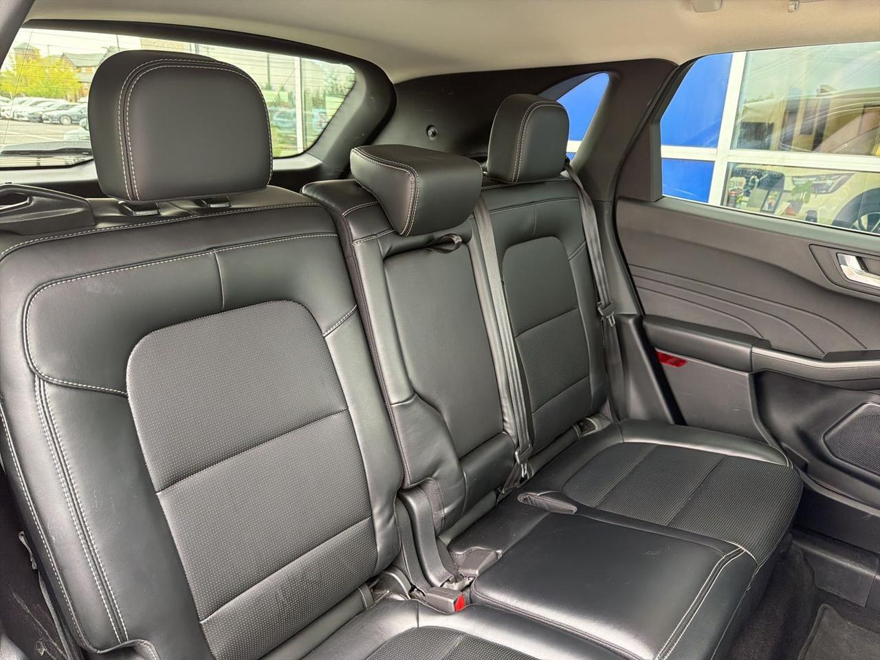 2025 Ford Escape Platinum Bend OR