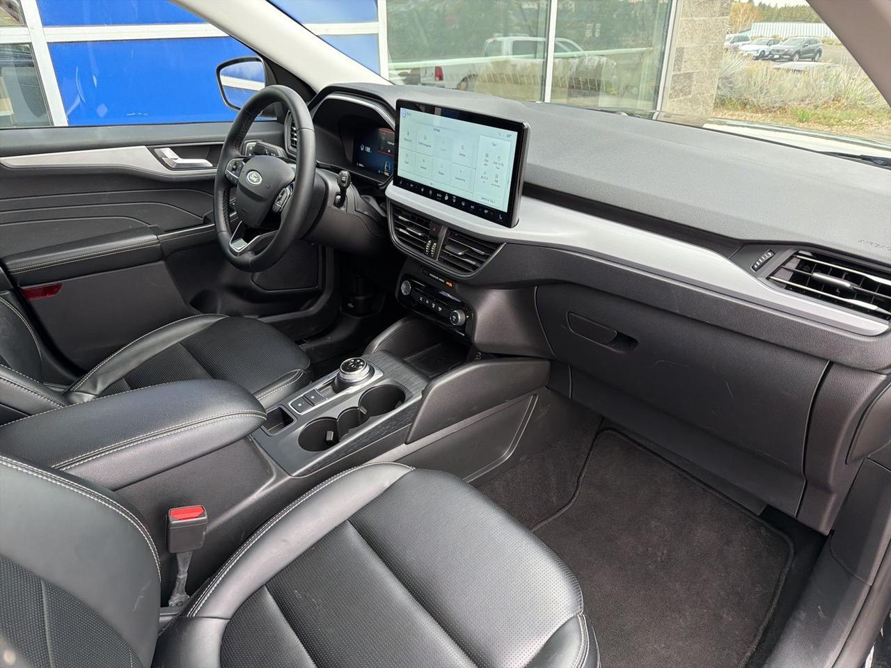 2025 Ford Escape Platinum Bend OR