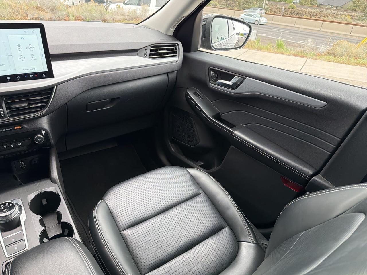 2025 Ford Escape Platinum Bend OR