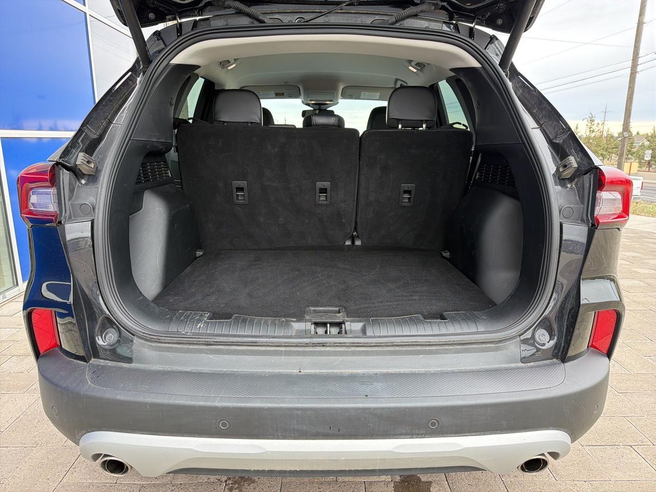 2025 Ford Escape Platinum Bend OR