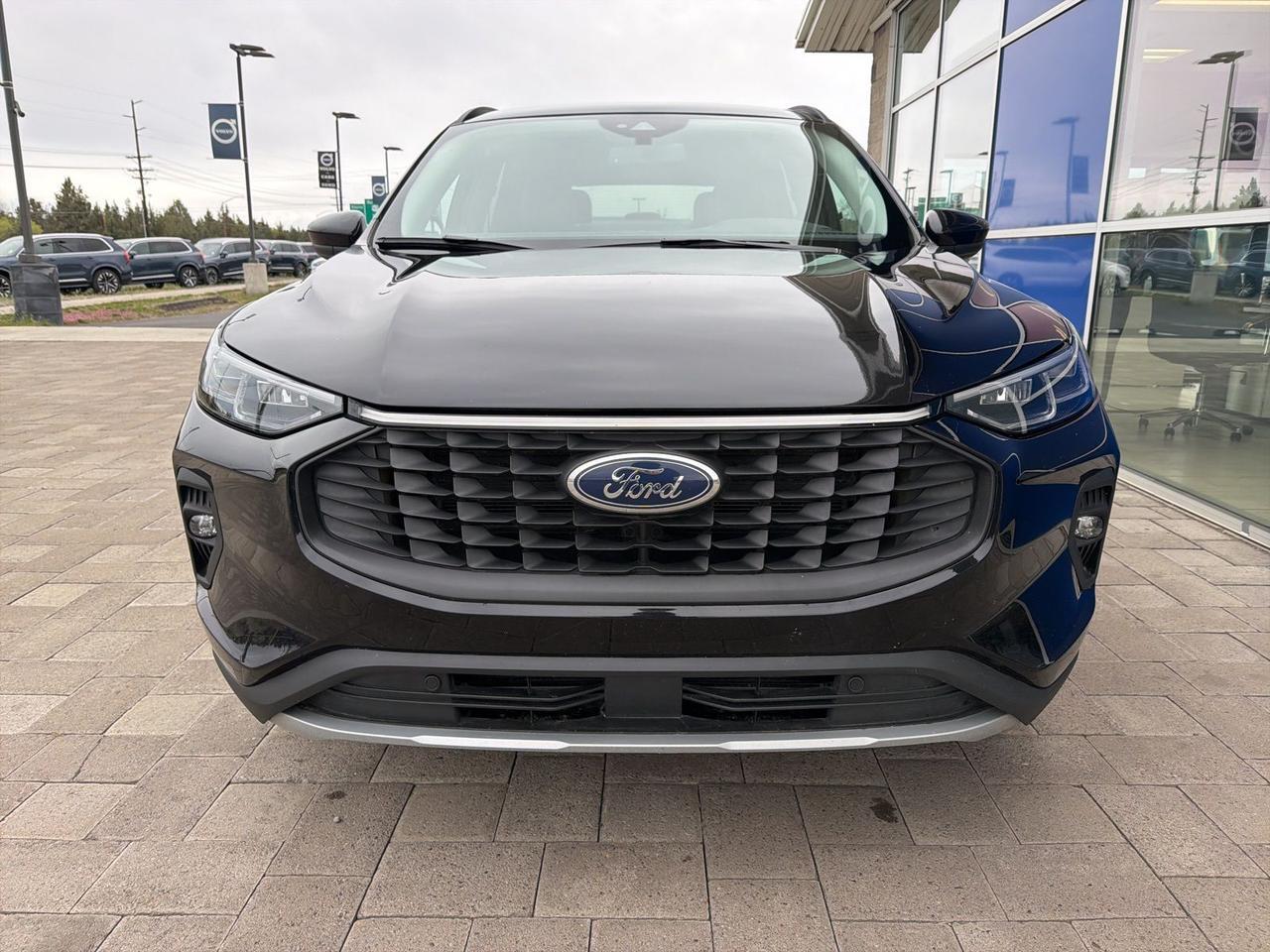 2025 Ford Escape Platinum Bend OR
