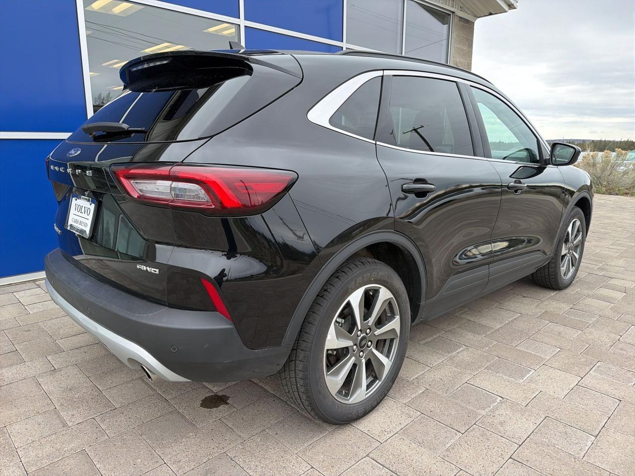 2025 Ford Escape Platinum Bend OR