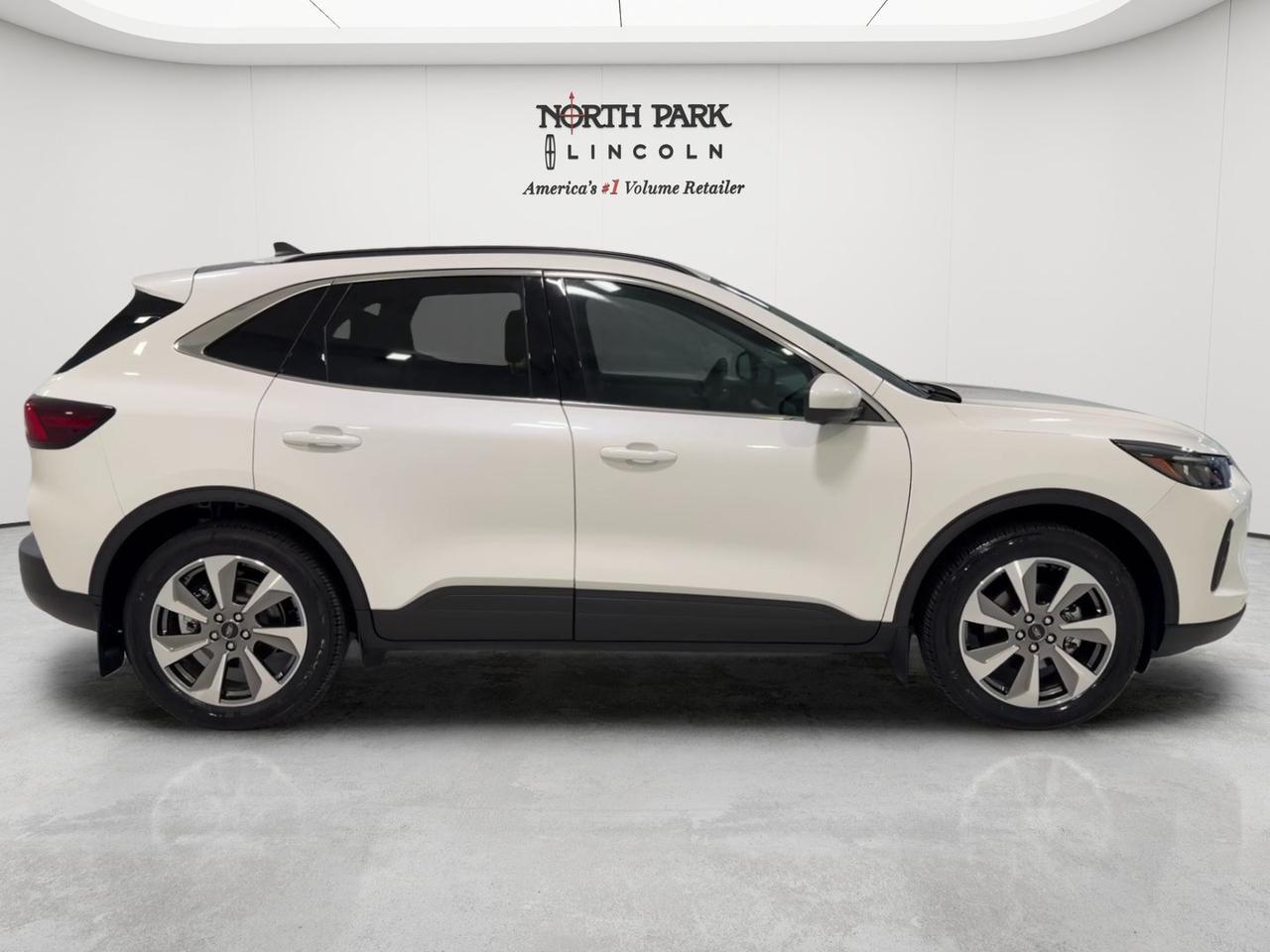 2025 Ford Escape Platinum San Antonio TX