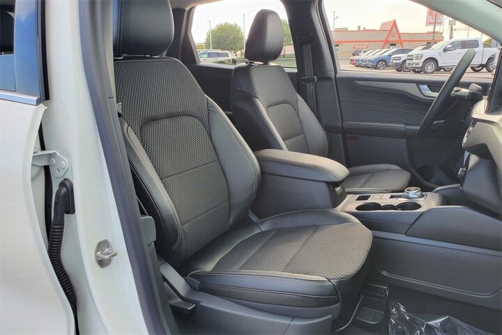 2025 Ford Escape Plug-In Hybrid Base  TX