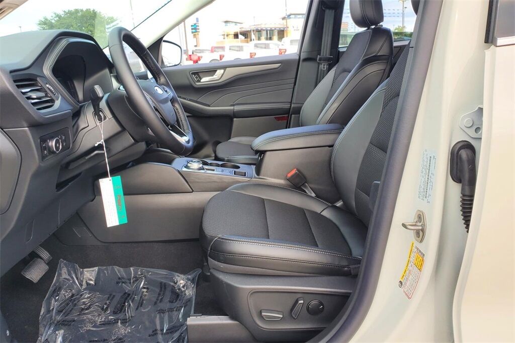 2025 Ford Escape Plug-In Hybrid Base Hondo TX