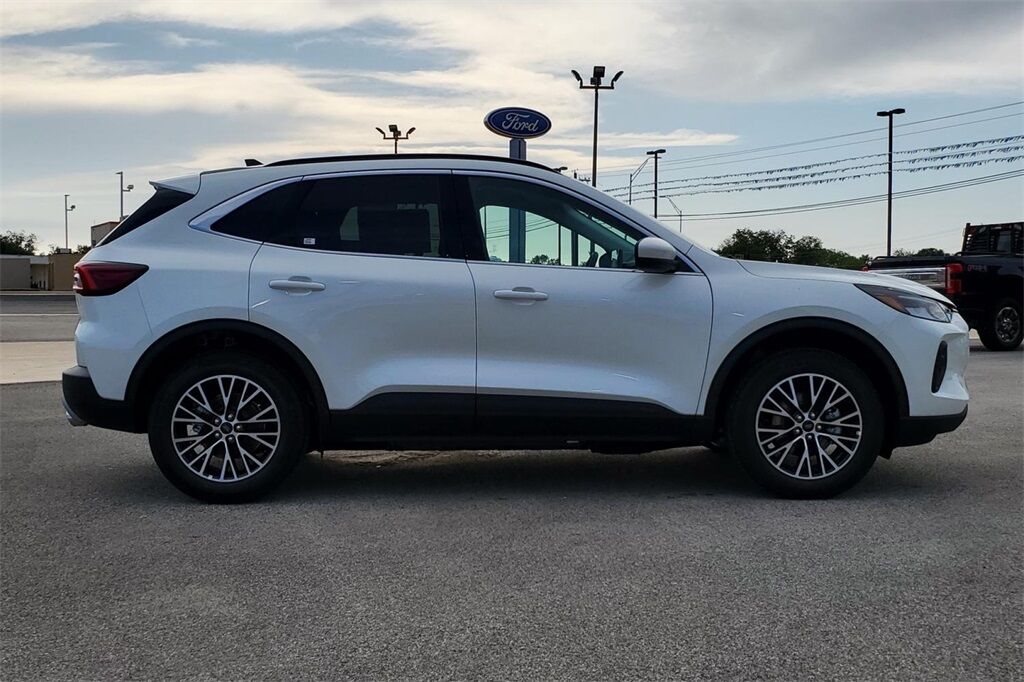 2025 Ford Escape Plug-In Hybrid Base Hondo TX