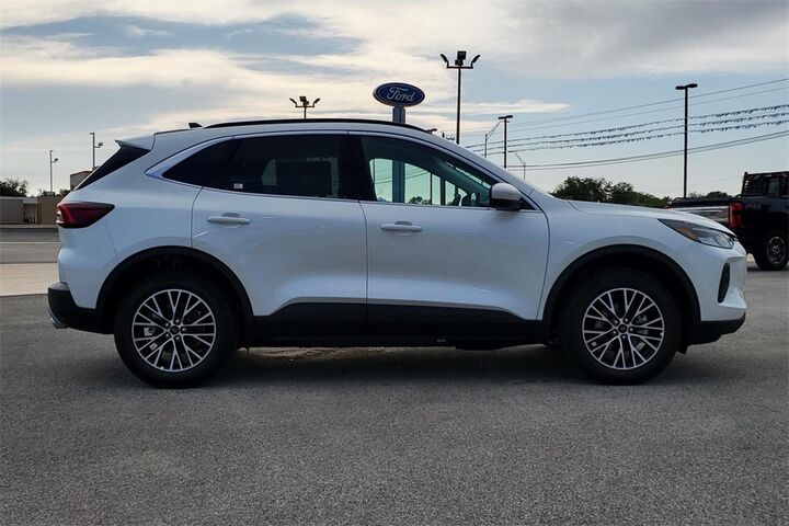 2025 Ford Escape Plug-In Hybrid Base  TX