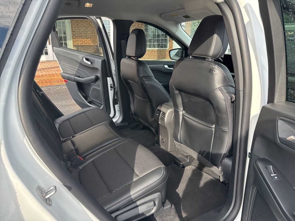 2025 Ford Escape Plug-In Hybrid Base Mount Joy PA