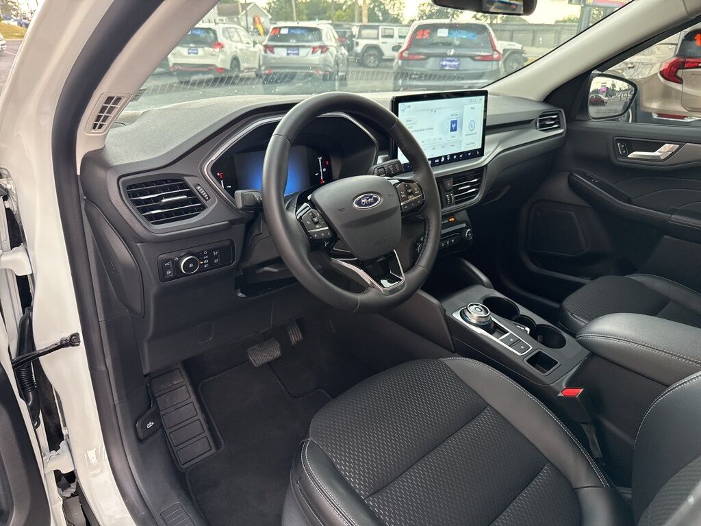 2025 Ford Escape Plug-In Hybrid Base Mount Joy PA