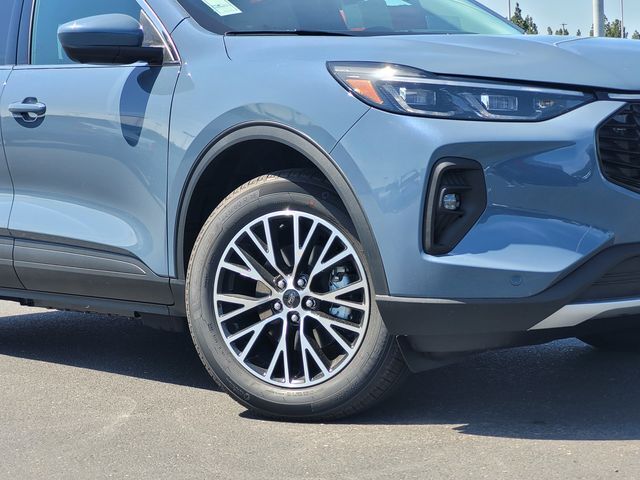 2025 Ford Escape Plug-In Hybrid Base